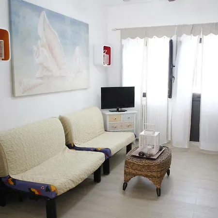 Lägenhet La Maison Chic Beach